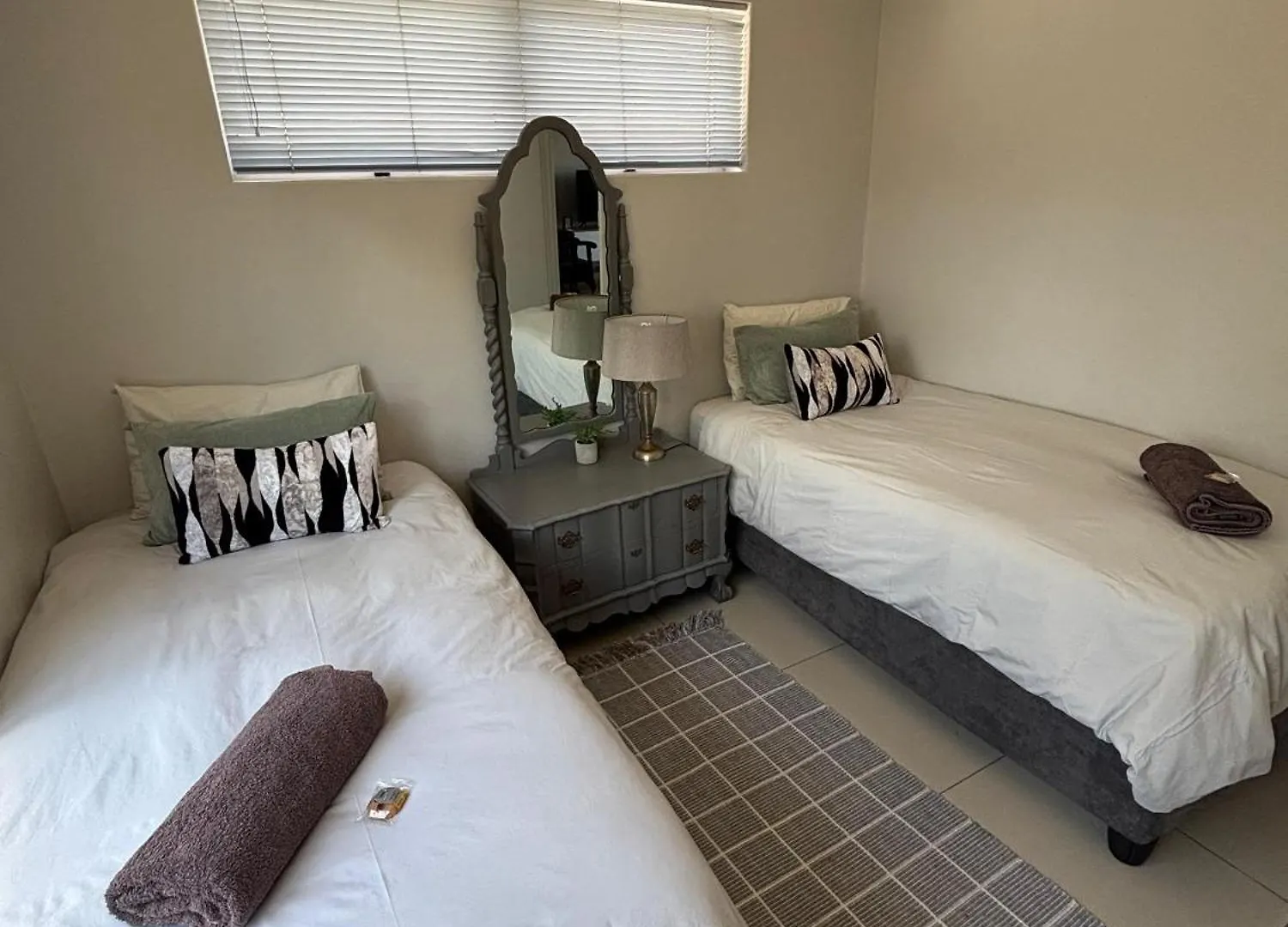 Durbanville Self Catering Apartments Cape Town 0*,  Güney Afrika